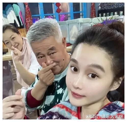 全娱乐圈都吃瓜,全明星阵容集体“吃瓜”大揭秘