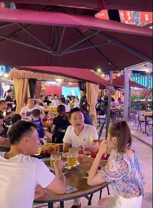 抚大校园墙娱乐吃瓜酱,娱乐吃瓜酱下的校园生活众生相