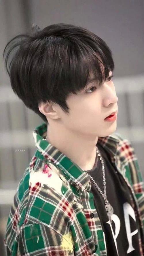 娱乐吃瓜君严浩翔,娱乐吃瓜界的风云人物